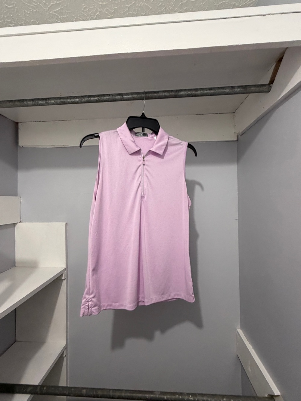 Sleeveless Polo Top in Light Lilac